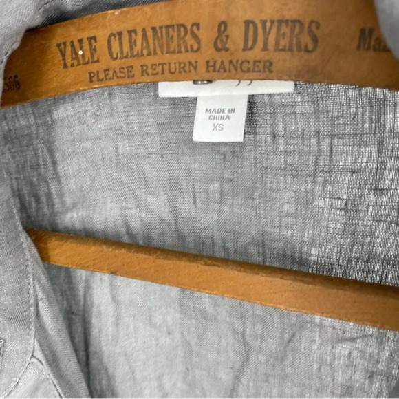 J Jill linen neutral button up XS. - Picture 4 of 4